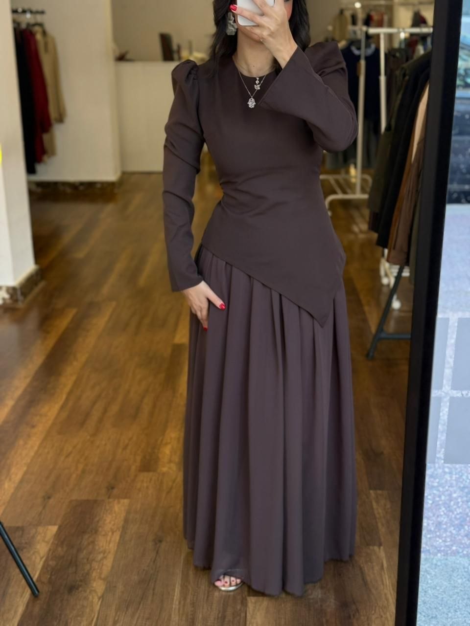asymmetric set