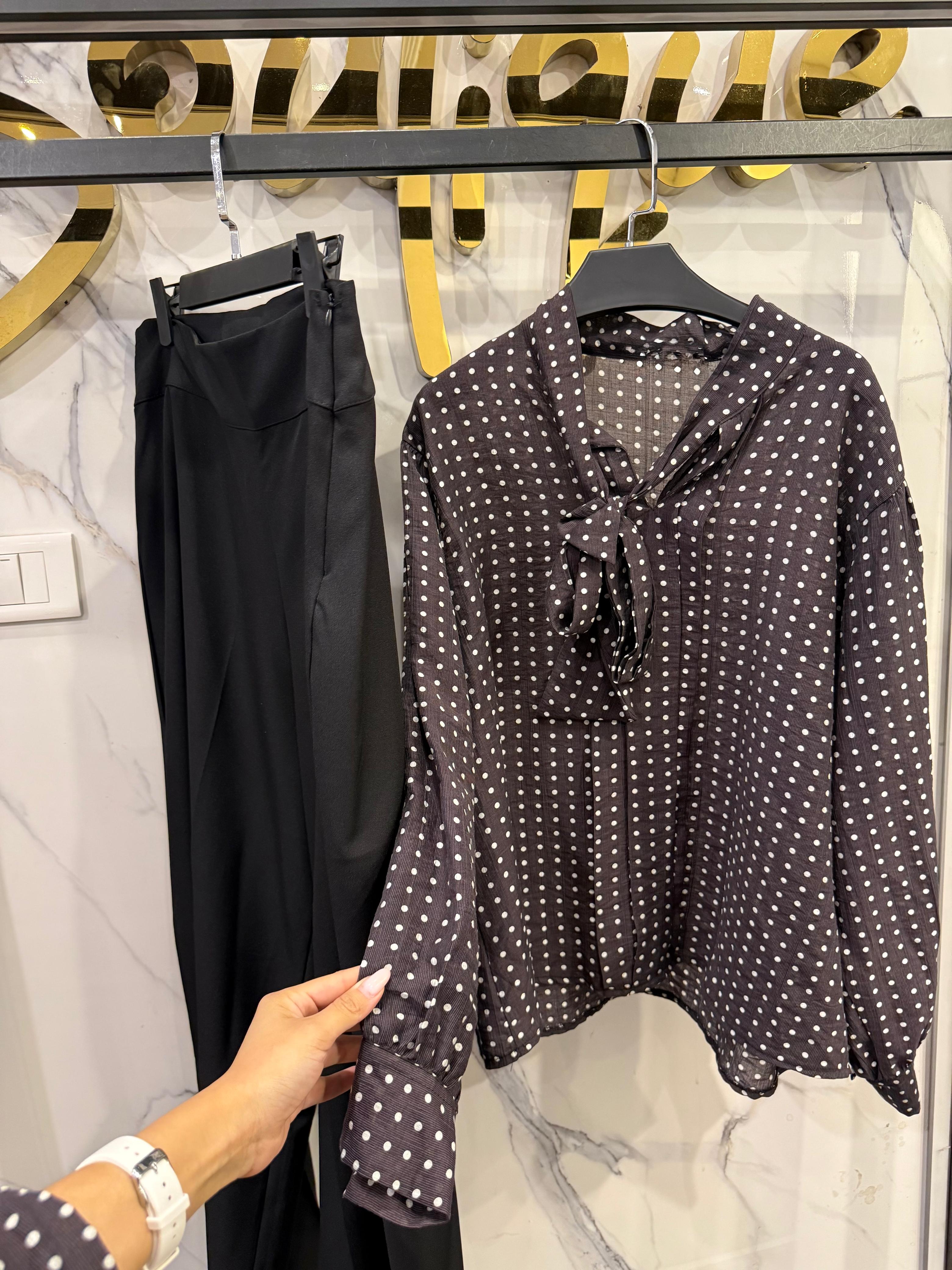 Amélie tie neck blouse