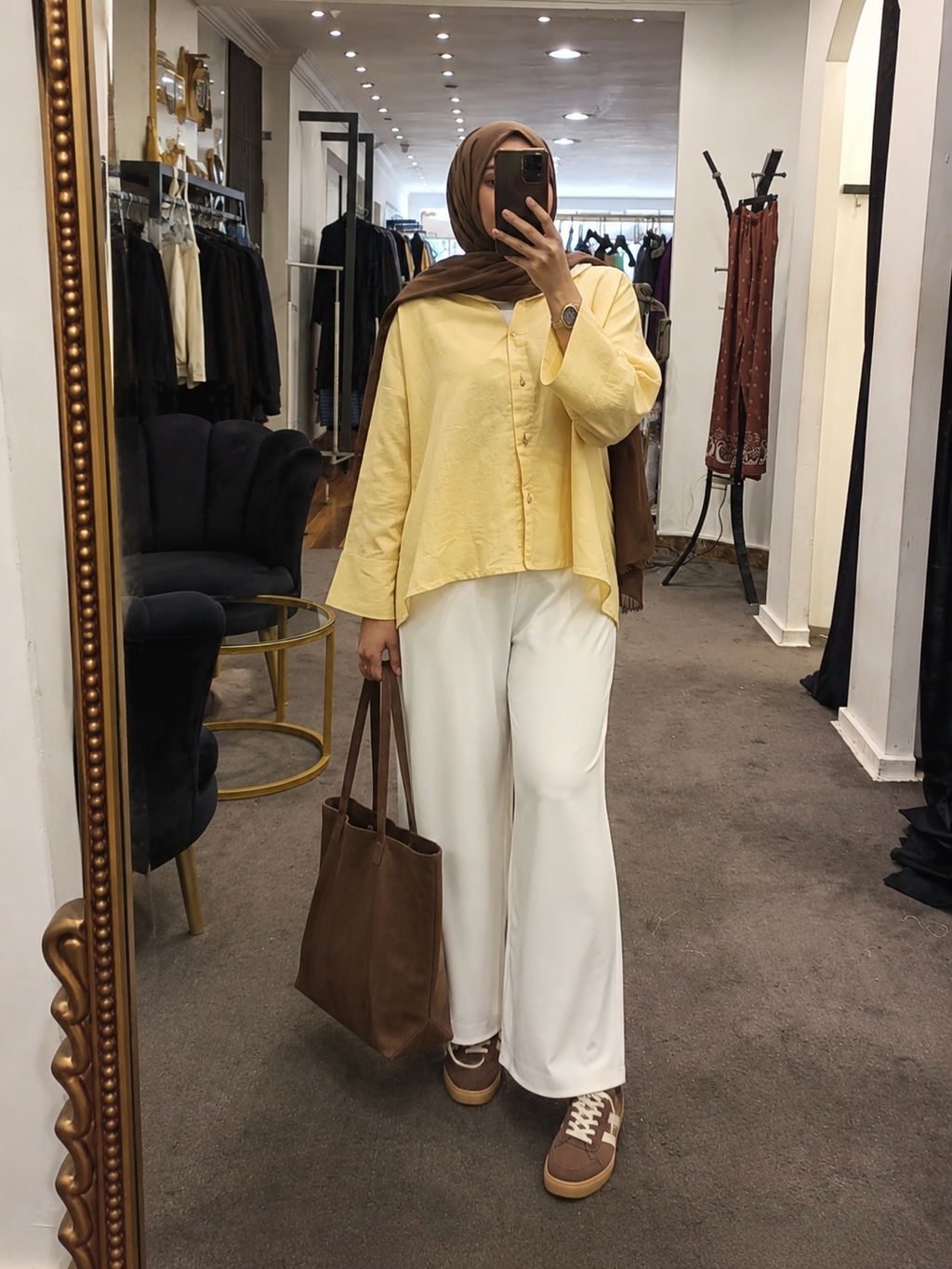 Milky wide pants