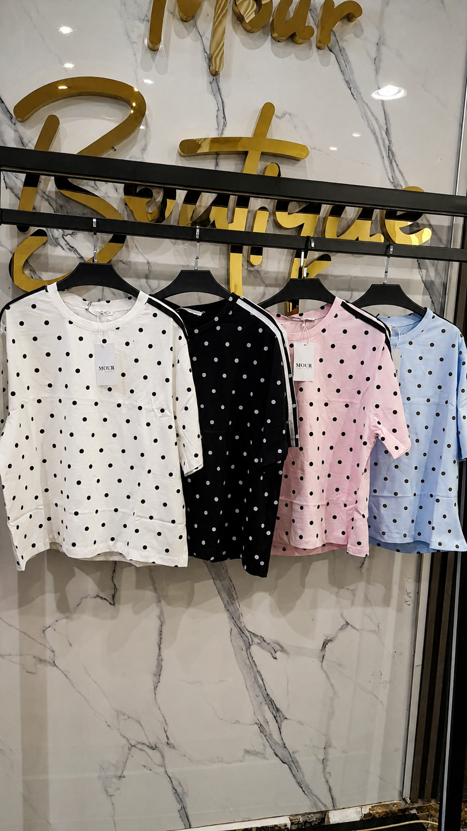 Polka dots t-shirt