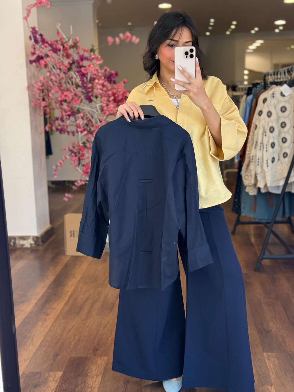 Essential linen shirt