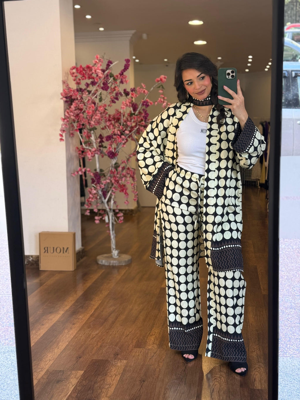 big dots set