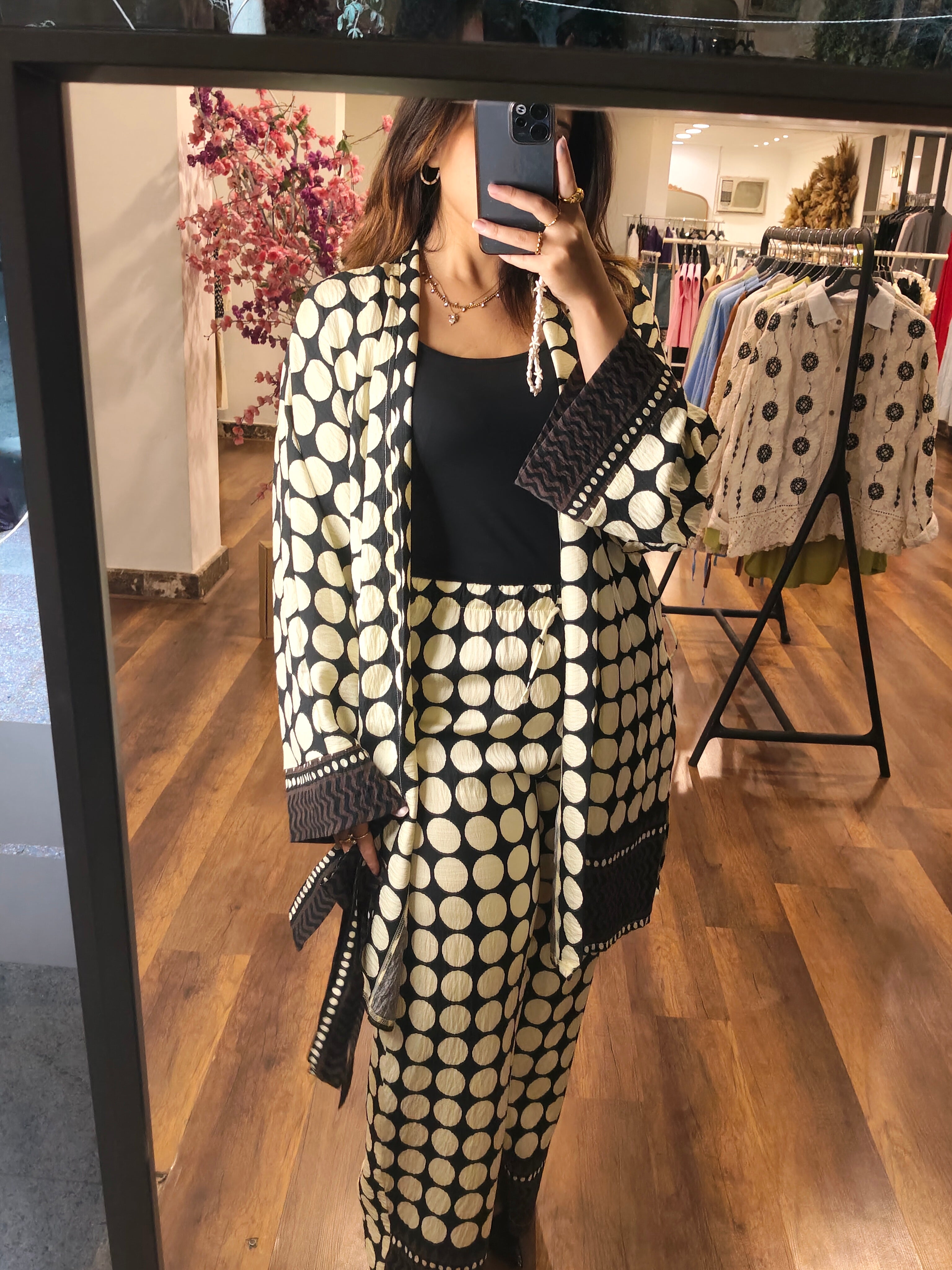big dots set