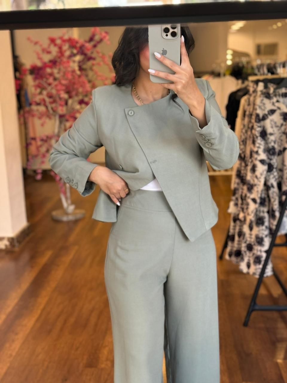 wide leg pants