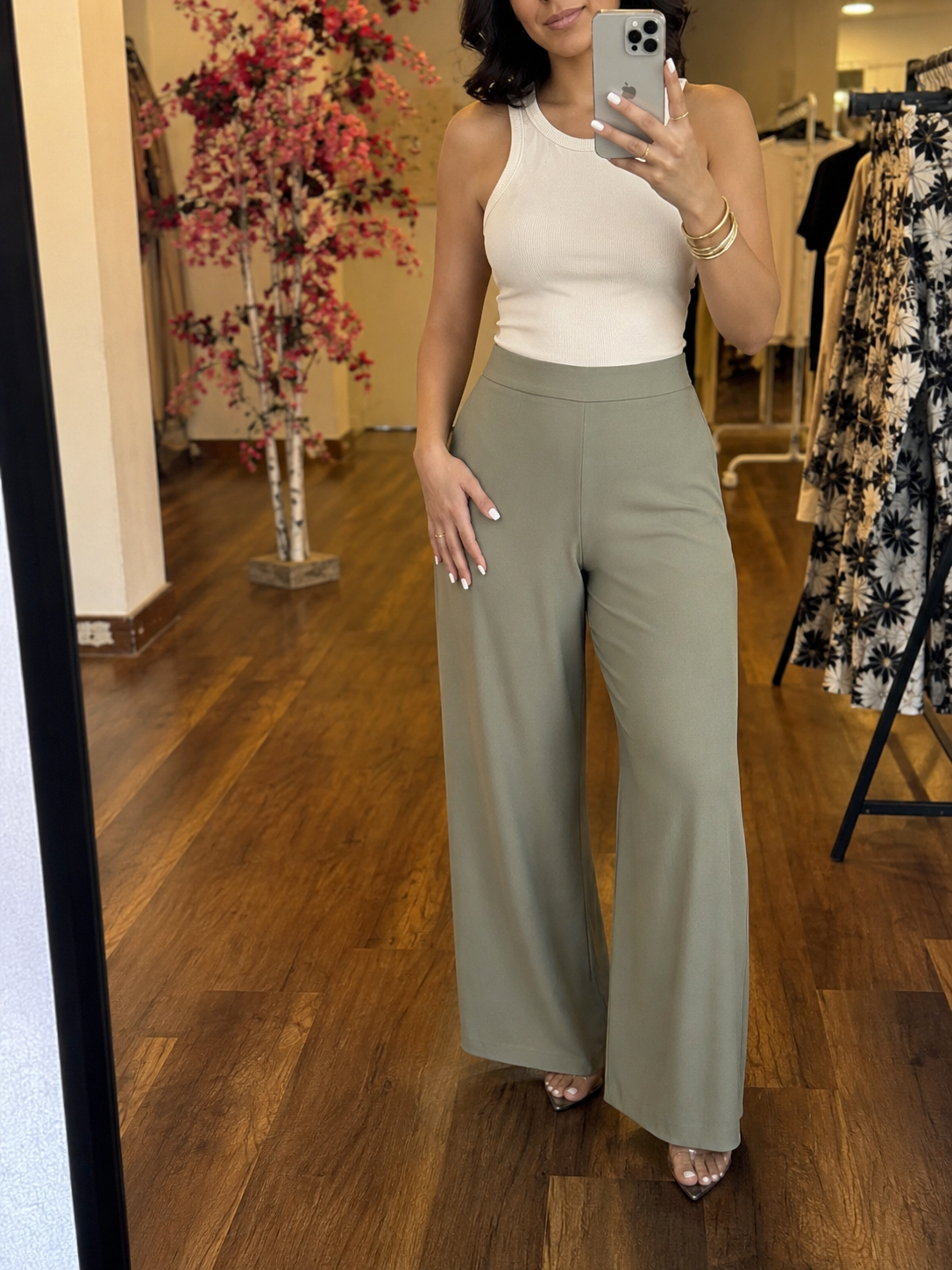 wide leg pants